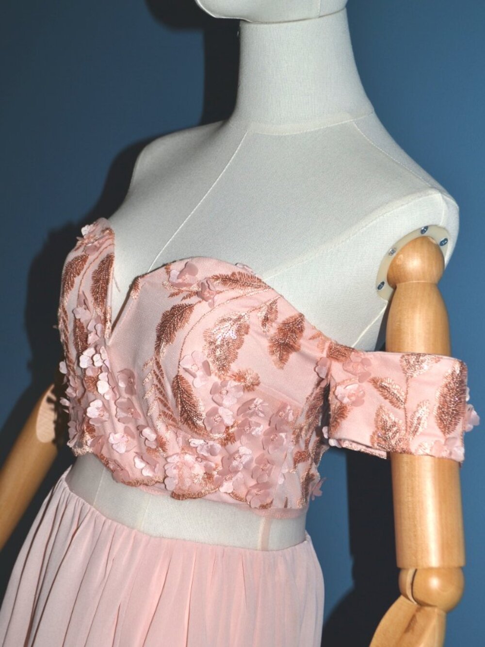 Soieblu Embroidered Floral Blush Pink Prom Dress Size Small